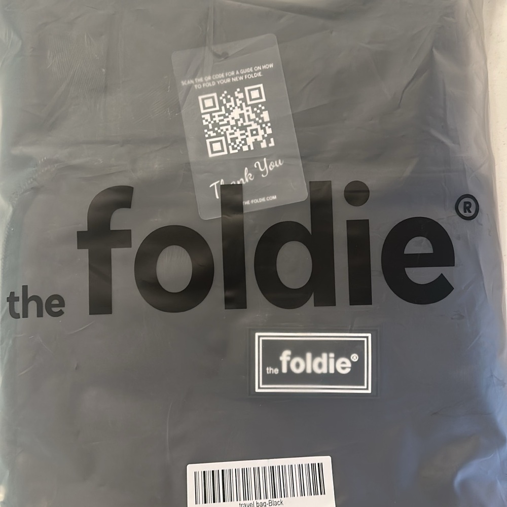 Gray Foldable Storage Bag with Modern Design